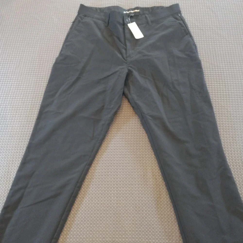 Banana Republic Mens Performance Trousers Black Straight Leg Chino Pants 34x30